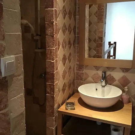 Maison De Sud Ardeche Nyaraló *