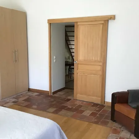 Maison De Sud Ardeche Nyaraló